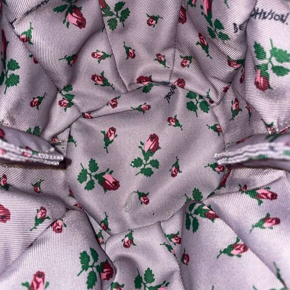 Brand New Extremely Rare Apple Purse Betsey Johnson Chain Strap - Picture 7 of 7